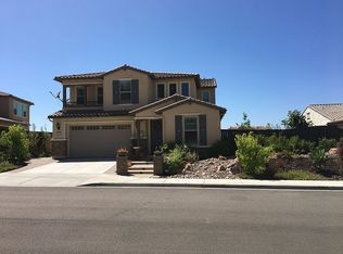364 Adobe Estates Dr, Vista, CA 92083