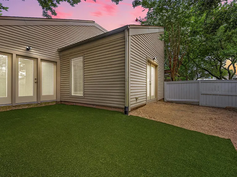 1344 Chardonnay Dr — Photo 39