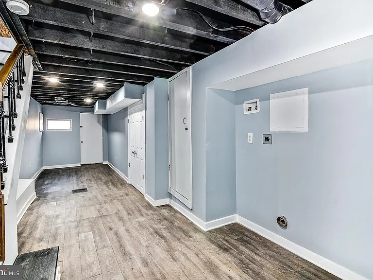 2420 S Lee St — Photo 24
