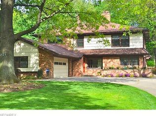 2529 Warwick Rd, Shaker Heights, OH 44120