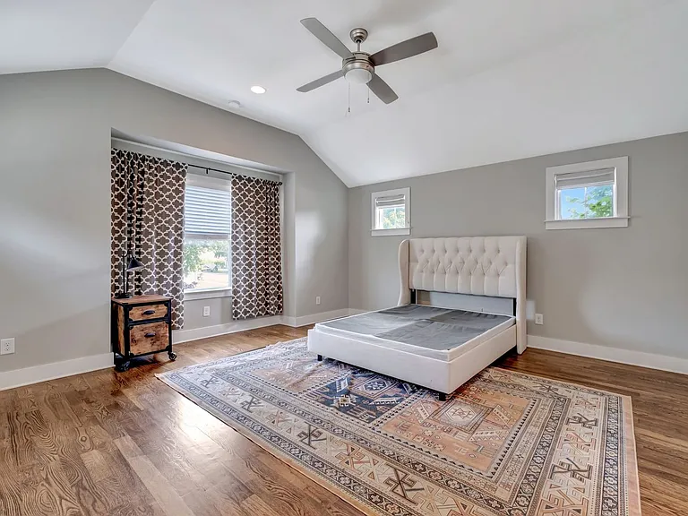 6203A California Ave — Photo 20