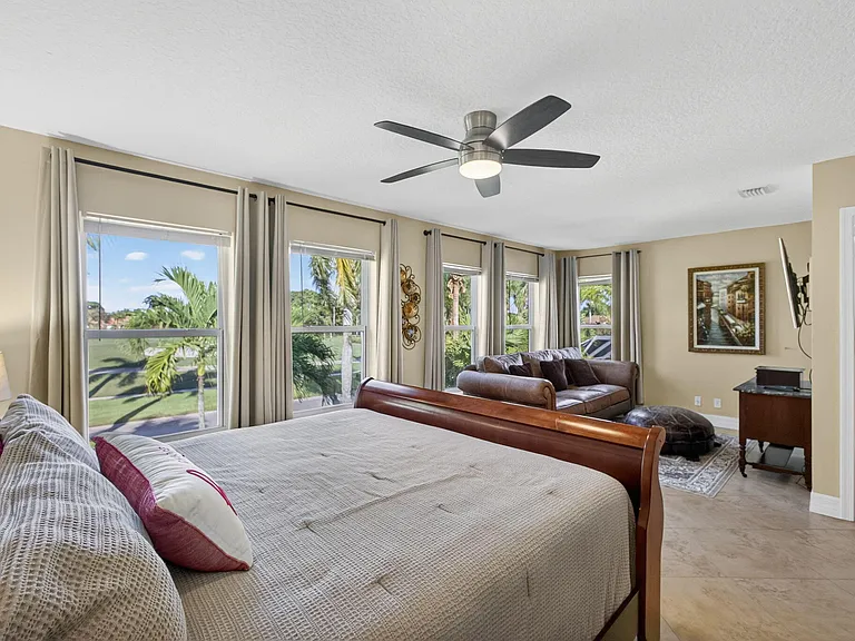 8400 Heritage Club Dr — Photo 44