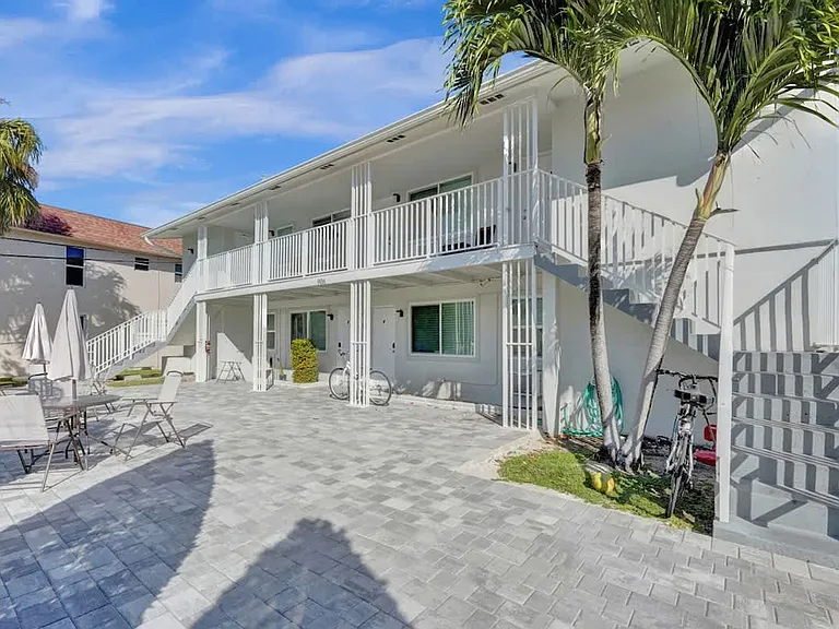 906 N Riverside Dr #ID1504053P — Photo 16