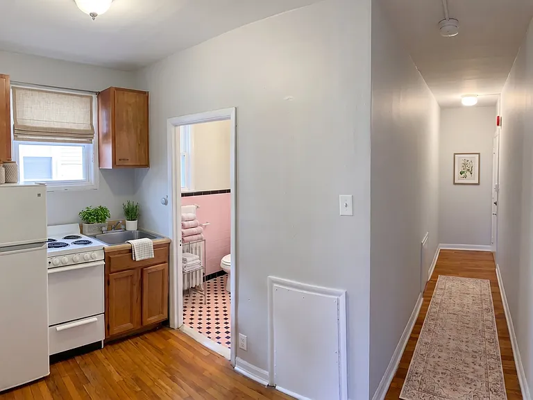 4321 Pine St #3F — Photo 3