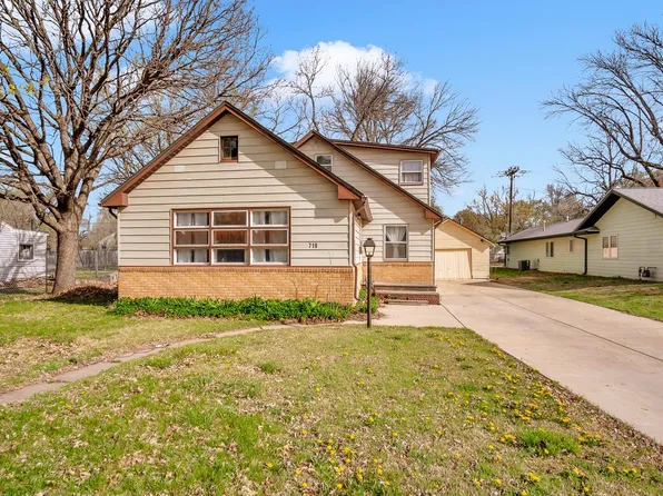 718 W 5th St, Newton, KS 67114