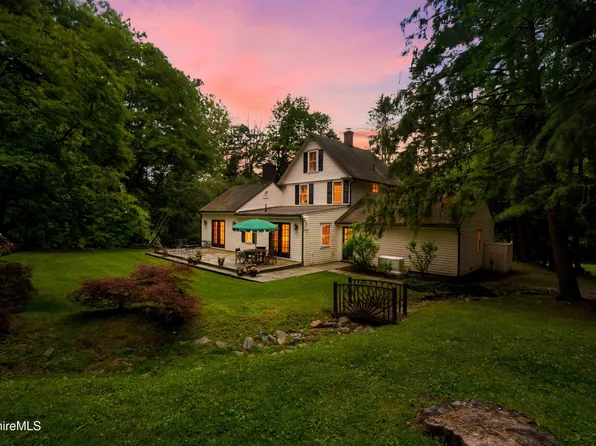 90 Hawthorne St, Lenox, MA 01240