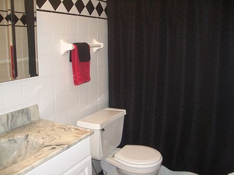3rd image of 222 Georgetown C Dr