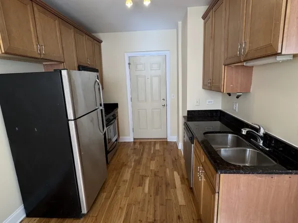 4566 W George St #1, Chicago, IL 60641