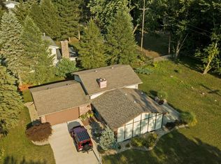 228 Minges Rd E, Battle Creek, MI 49015