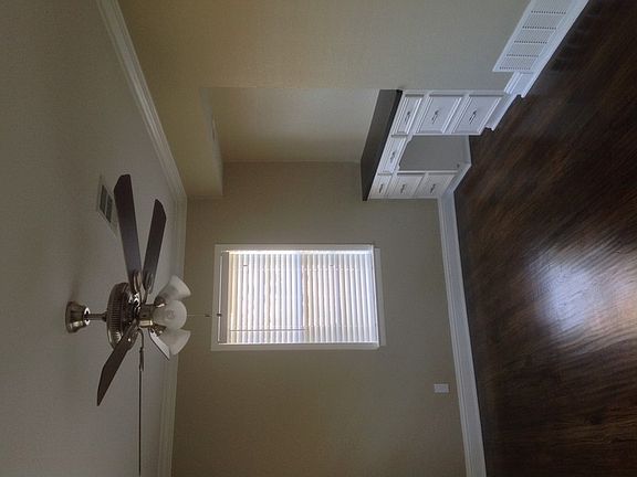 4th image of 7209 Karen Dr