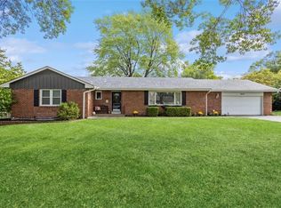 8001 Beverly Dr, Prairie Village, KS 66208