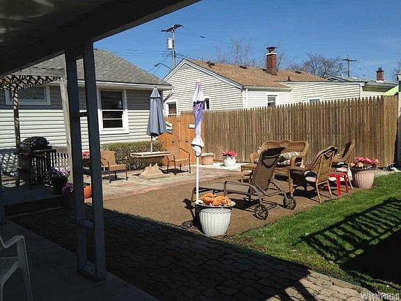 5th image of 289 Shanley St