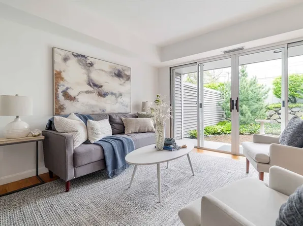 13 Fresh Pond Pl #13, Cambridge, MA 02138