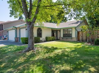 106 Crossing Way, Folsom, CA 95630