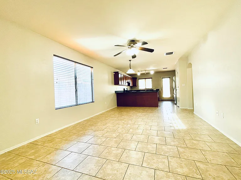 11889 W Heyburn Dr — Photo 9