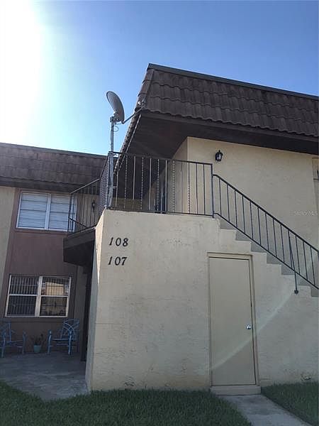 1st image of 108 Windtree Ln #201