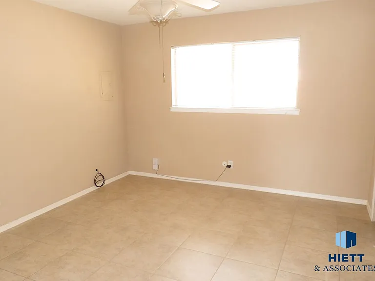 4624 Swan Dr — Photo 17
