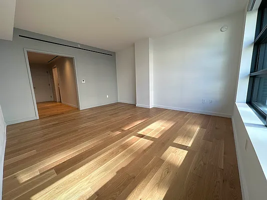 Rented by Valeo Realty Group LLC | media 5