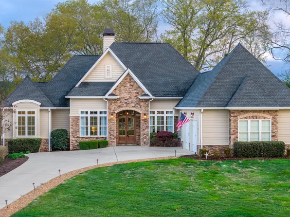 389 River Pointe Cir NE, Charleston, TN 37310