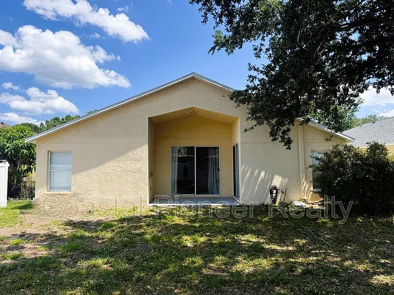 2345 Roanoke Springs Dr — Photo 32