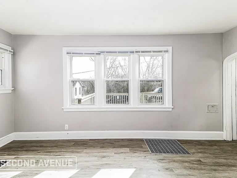 3157 Sunshine Ave — Photo 5