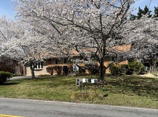 5347 Grandin Road Ext, Roanoke, VA 24018