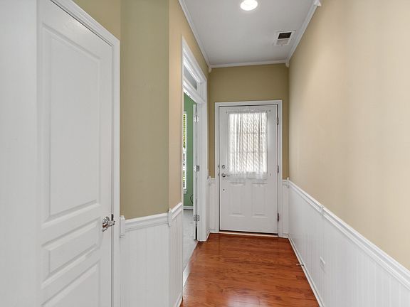 2nd image of 3244 Comstock Ct