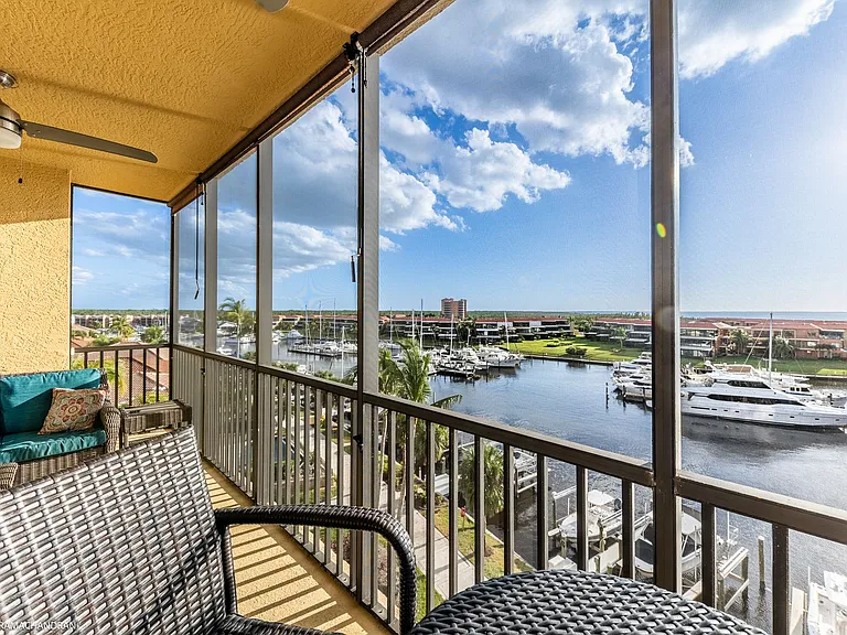 3313 Sunset Key Cir #402 — Photo 41
