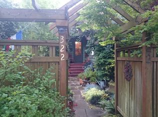 322 N 78th St, Seattle, WA 98103