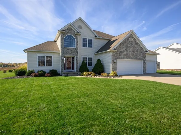 12385 Cantburg Ave NW, Uniontown, OH 44685