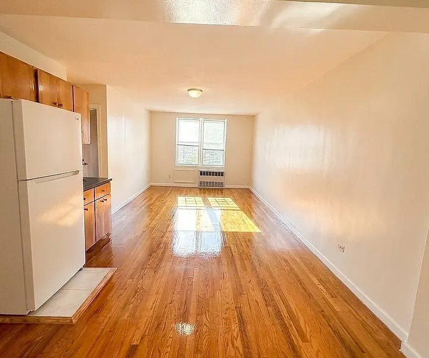 187-35 Hillside Ave #5J