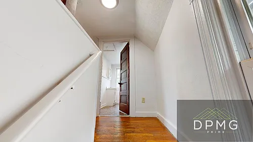 125 S Hosmer St #2 Photo 1
