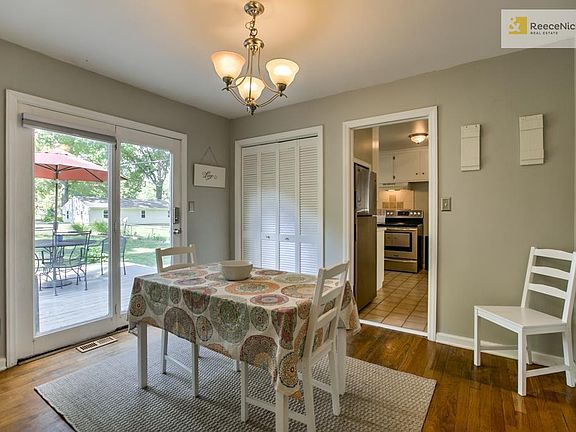 Bedroom 3/Dining room