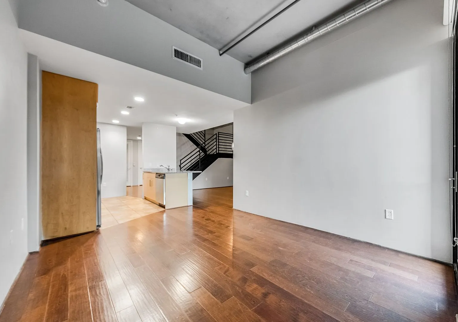 Juhl 161-City Views from this Spacious 2bd/2ba Residence — Photo 1