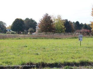 7330 Cross Creek Dr, Laingsburg, MI 48848