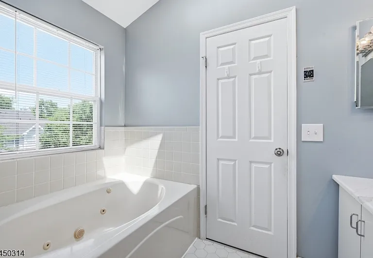 9 Balboa Ln — Photo 17