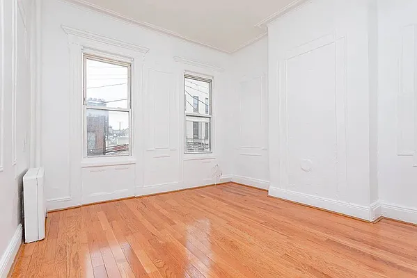 Rented by The InHouse Group | media 9