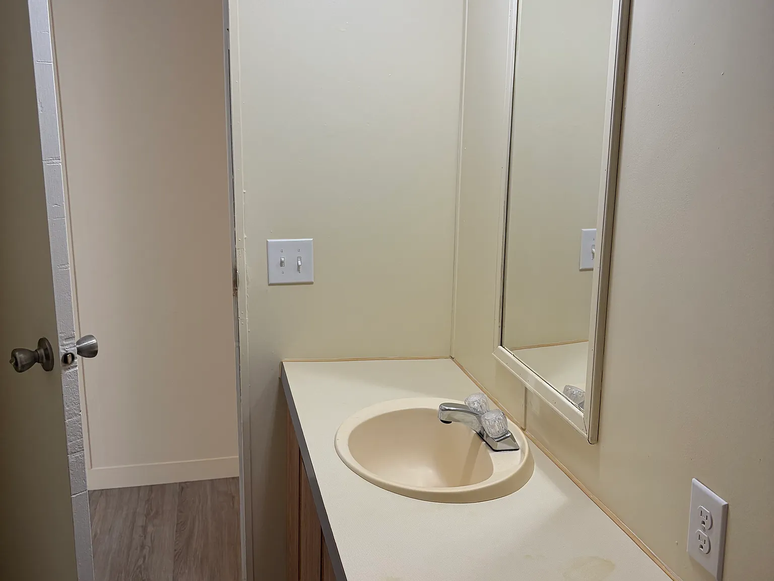 3 bed, 980 sqft, $950 — Photo 4