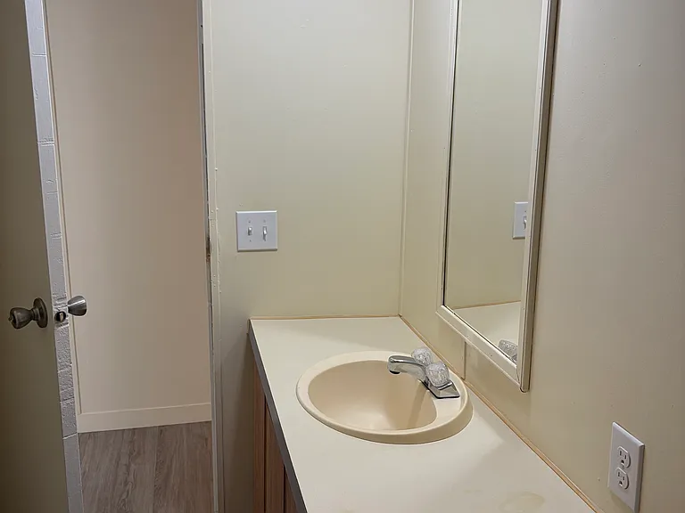 2 Debbie Ct — Photo 4