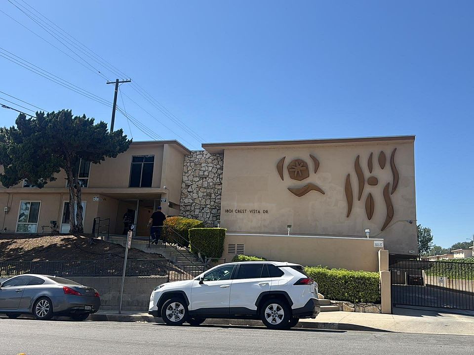 1st image of 1801 Crest Vista Dr