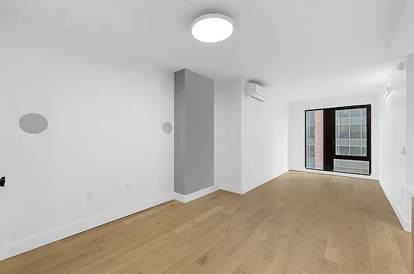Rented by REAL New York | media 14