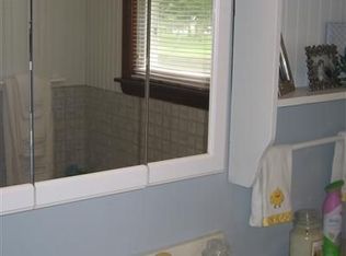 506 Ryan Rd, Hebron, IN 46341