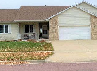 501 E Meadowlark Ct, Brandon, SD 57005