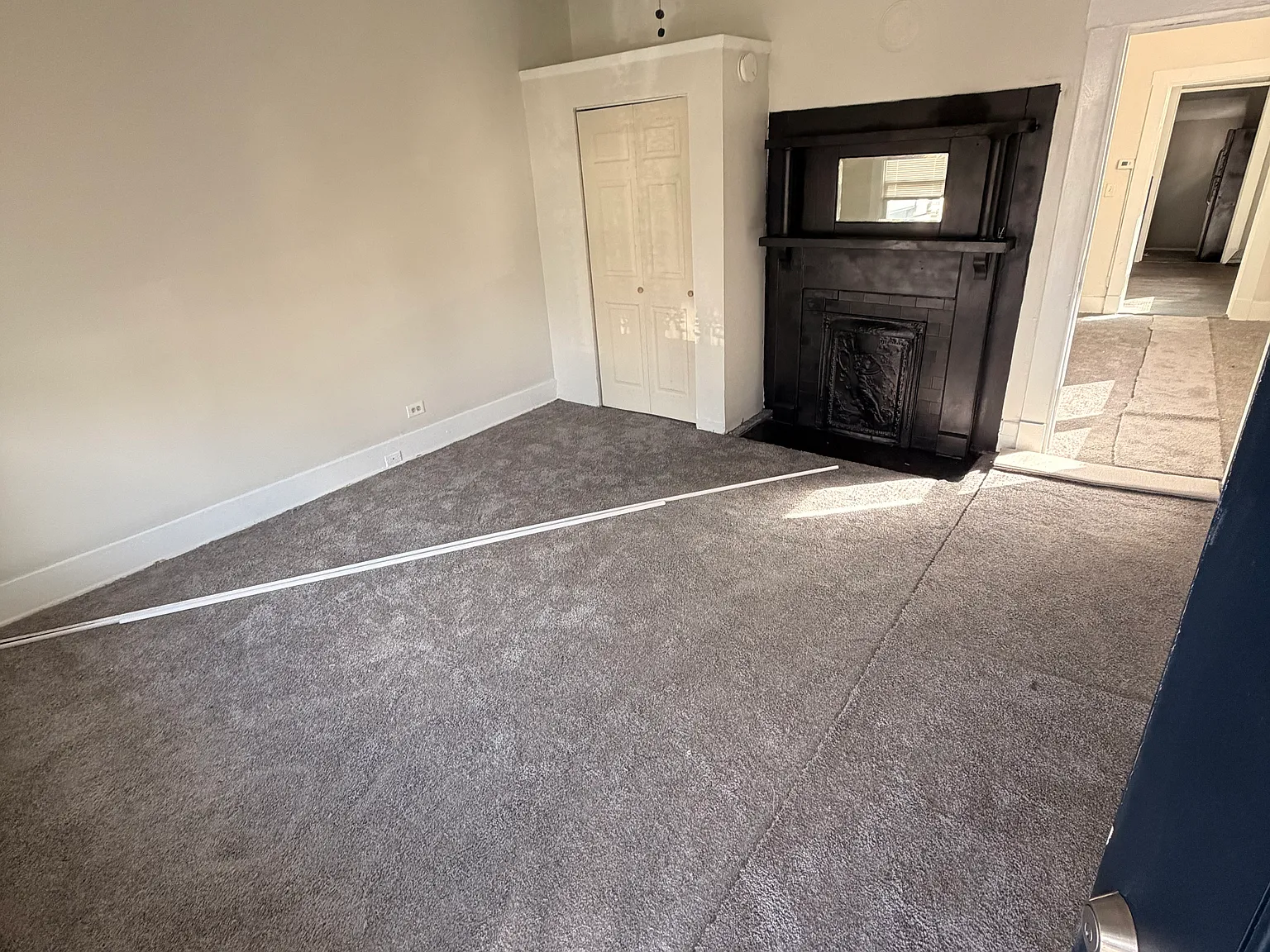 2 bed, 720 sqft, $1,000 — Photo 3