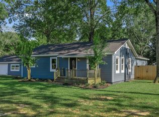 513 5th St, Benton, LA 71006