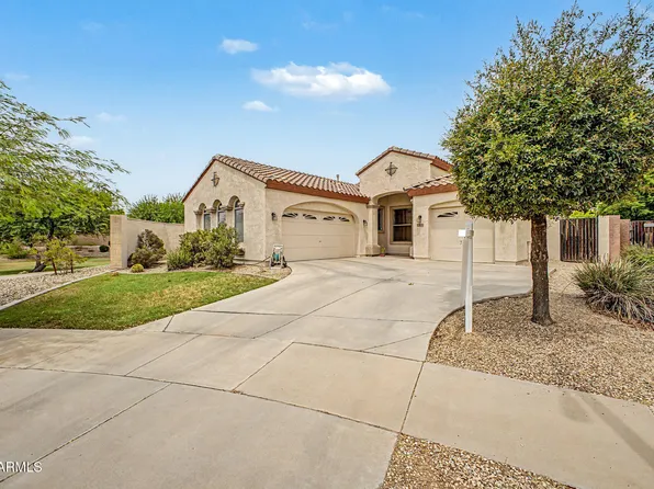 16104 W Mescal Street, Surprise, AZ 85379
