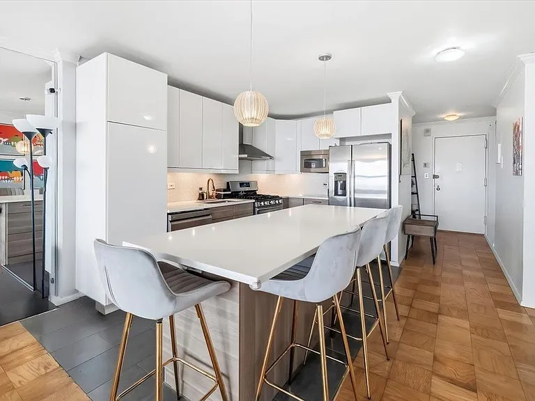 7000 Boulevard #45F — Photo 6