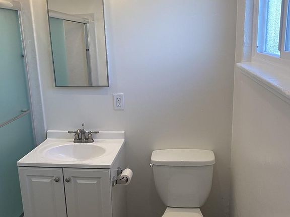 5th image of 608 Oakside Ave #4