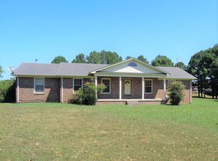 18 Ford Rd, Leoma, TN 38468