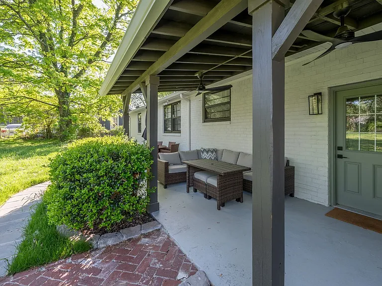 504 Bismark Dr — Photo 33
